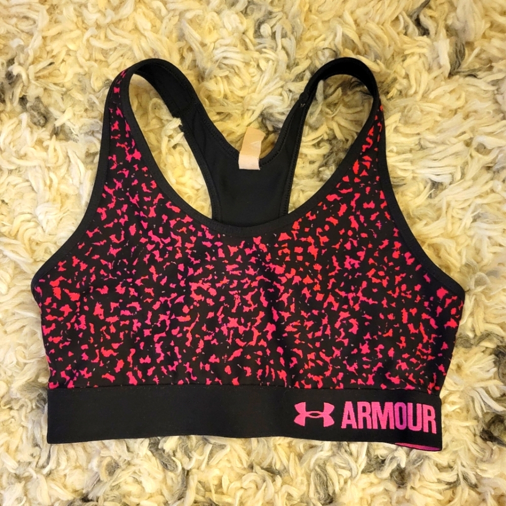 💕🖤 Under Armour Sports Bra 🖤💕